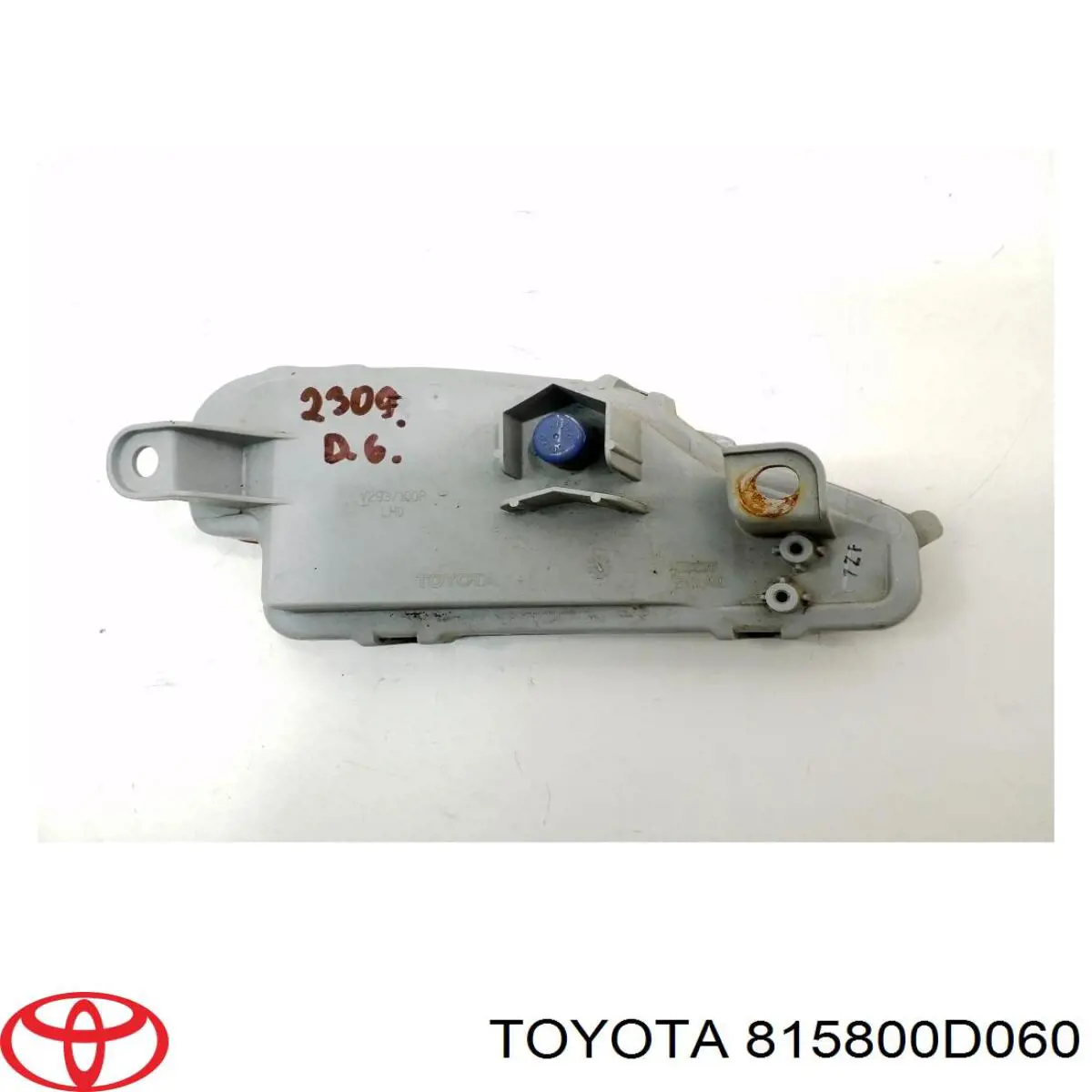 815800D060 Toyota Retrorrefletor (refletor) do pára-choque traseiro direito