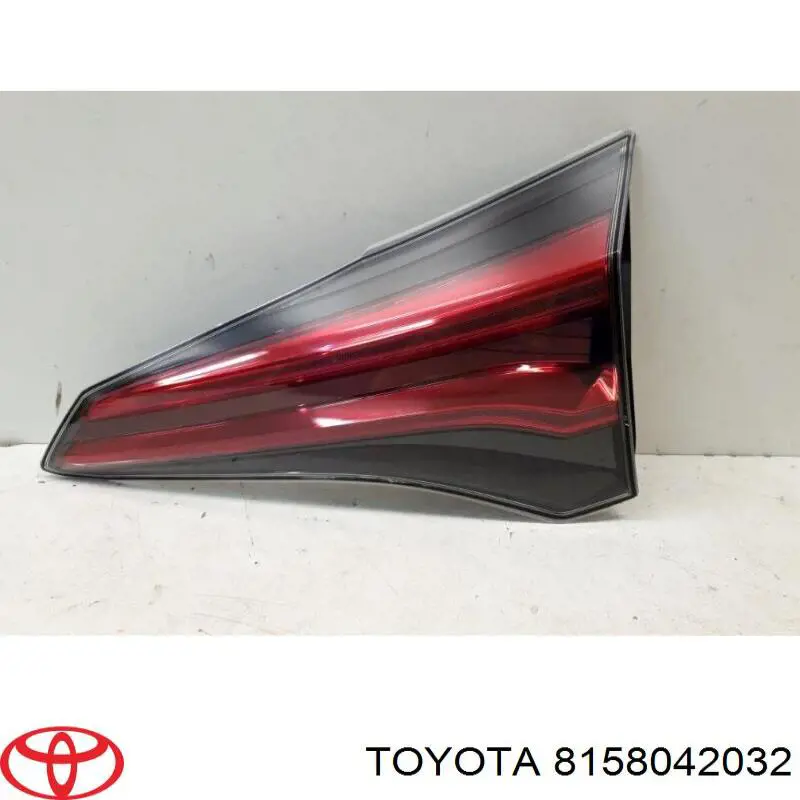 Lanterna traseira direita interna Toyota 8158042032 preço, a partir de 167,81 USD
