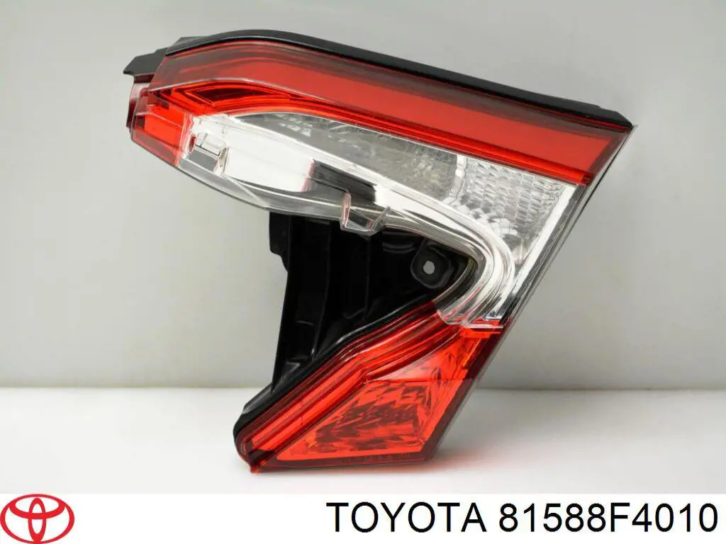 81588F4010 Toyota 