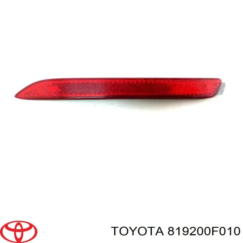 819200F010 Toyota Retrorrefletor (refletor) do pára-choque traseiro esquerdo
