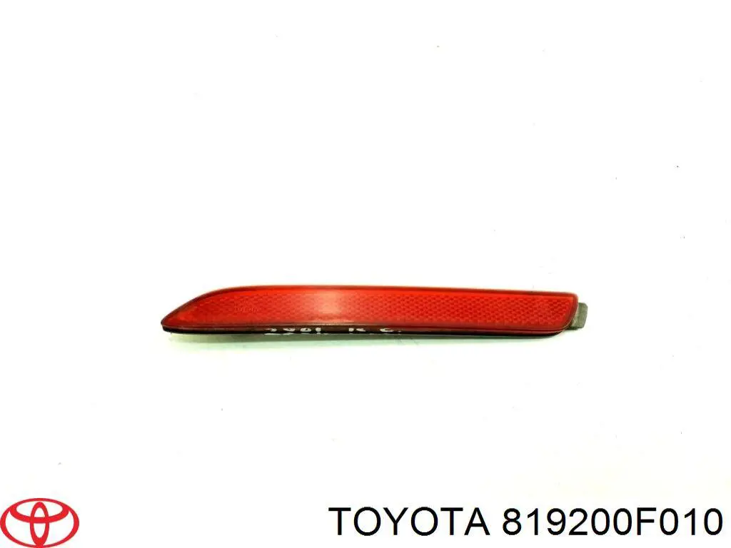 Retrorrefletor (refletor) do pára-choque traseiro esquerdo Toyota 819200F010 preço, a partir de 57,57 USD