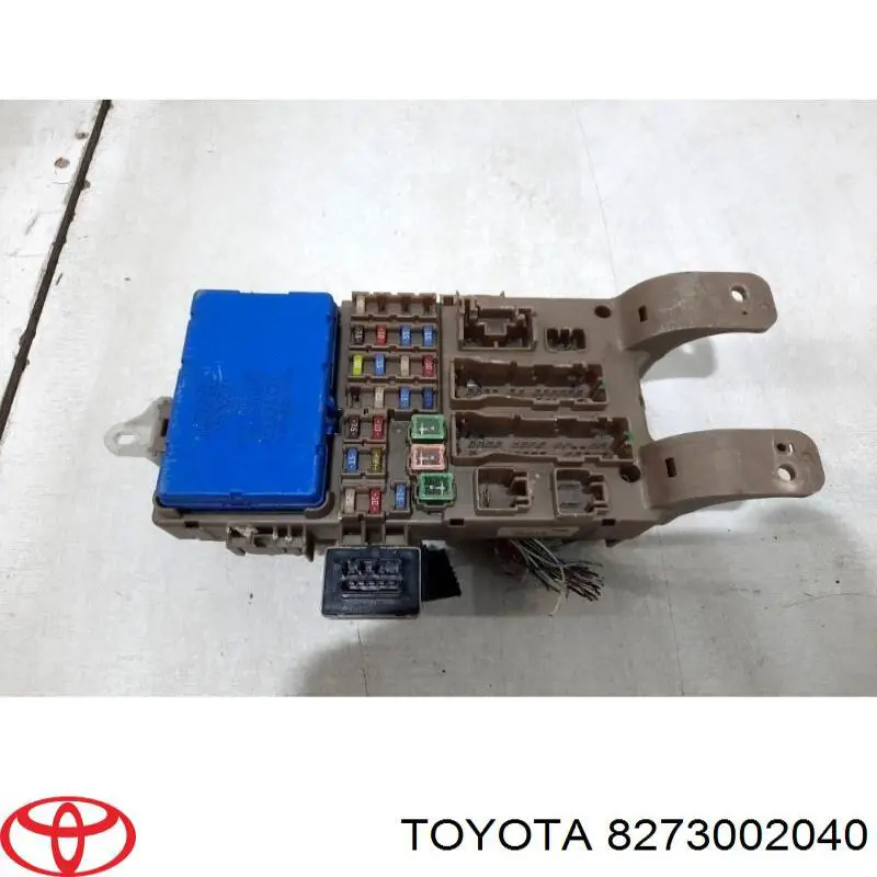 8273002040 Toyota 