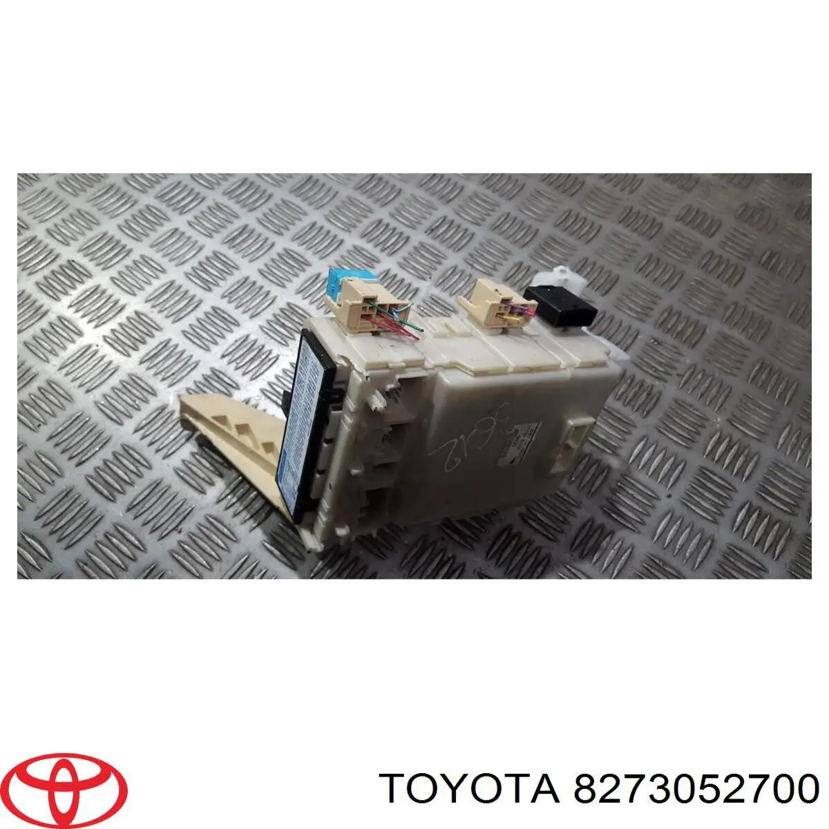 Compre 8273052700 Toyota 