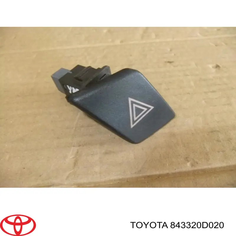 Botão de ativação do sinal de emergência Toyota Yaris  SP90