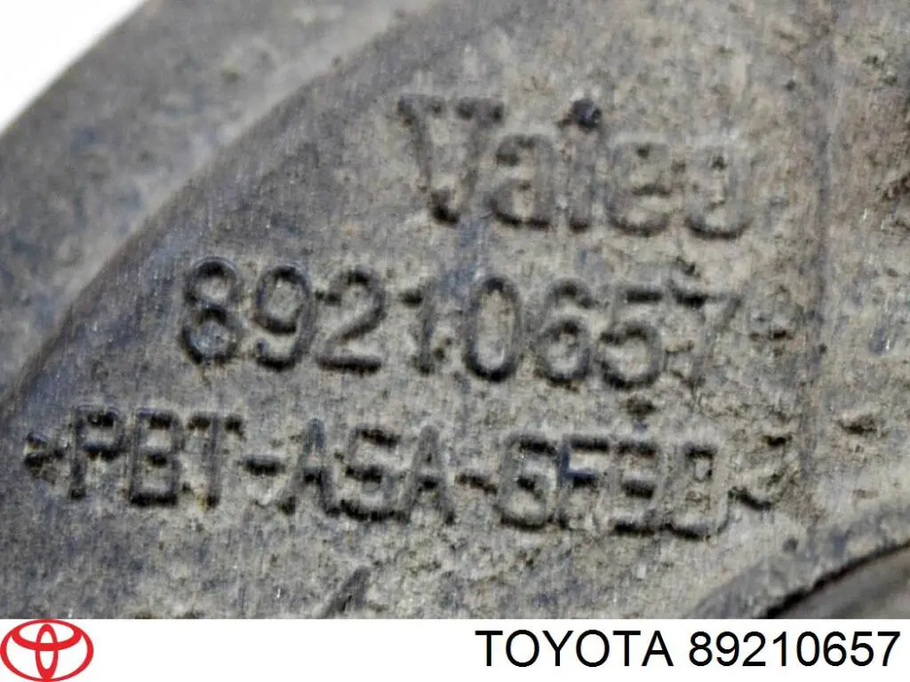 Compre 89210657 Toyota Luzes de nevoeiro esquerdas