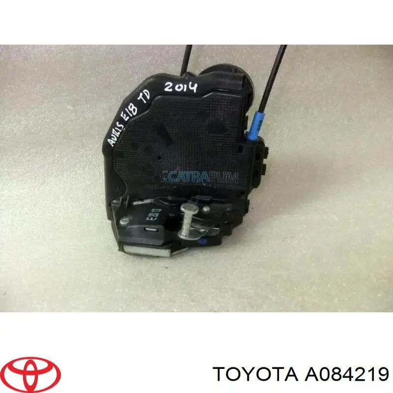 A084219 Toyota Fecho da porta dianteira direita