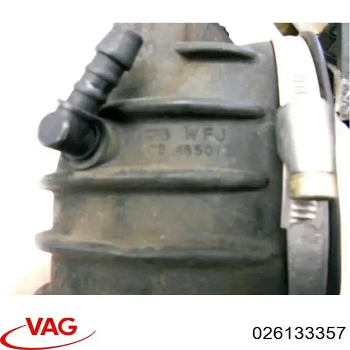 Cano derivado de ar do medidor de consumo do ar Volkswagen Passat B2 32B