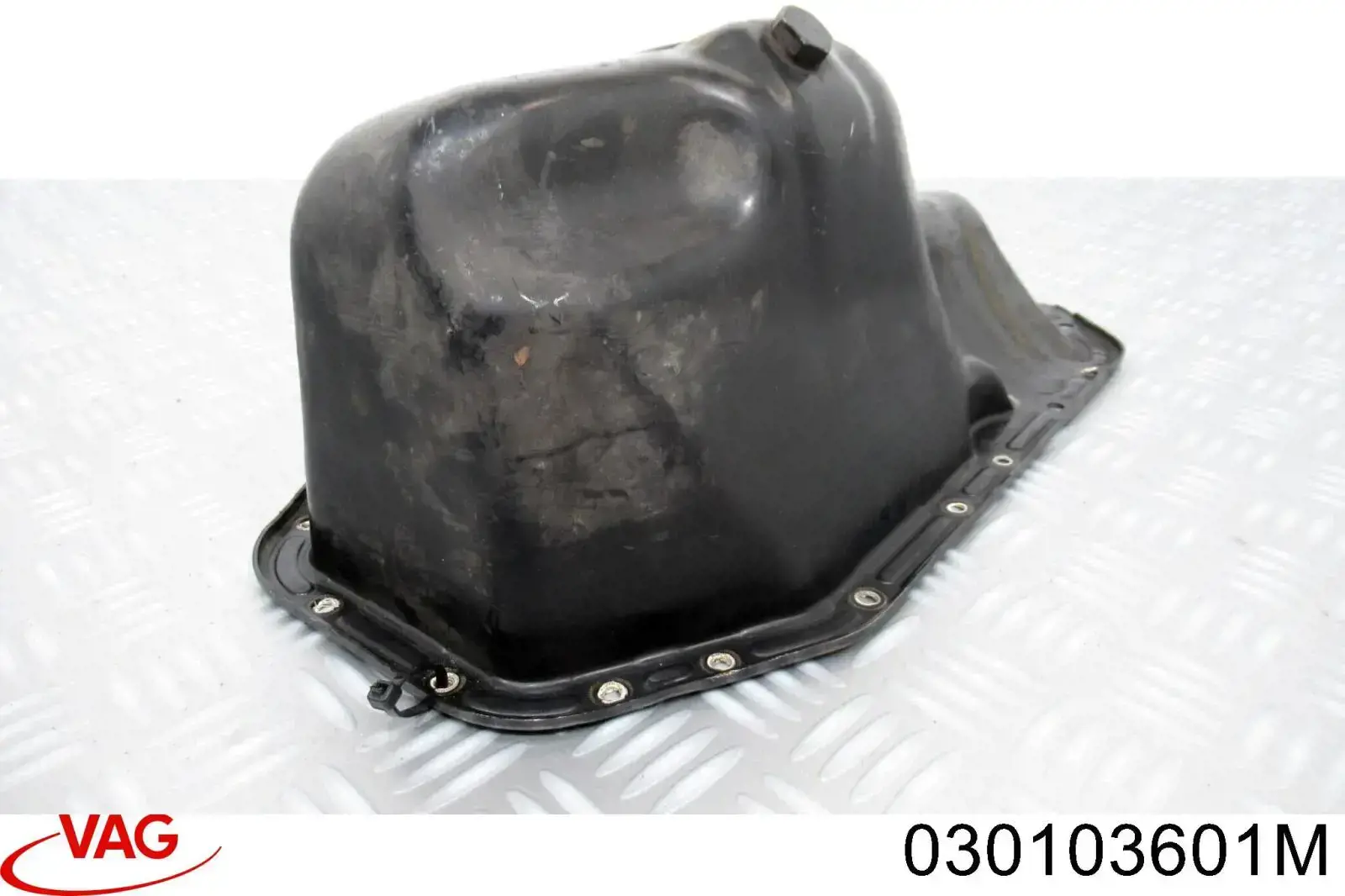 Panela de óleo de cárter do motor VAG 030103601M preço, a partir de 45,42 USD