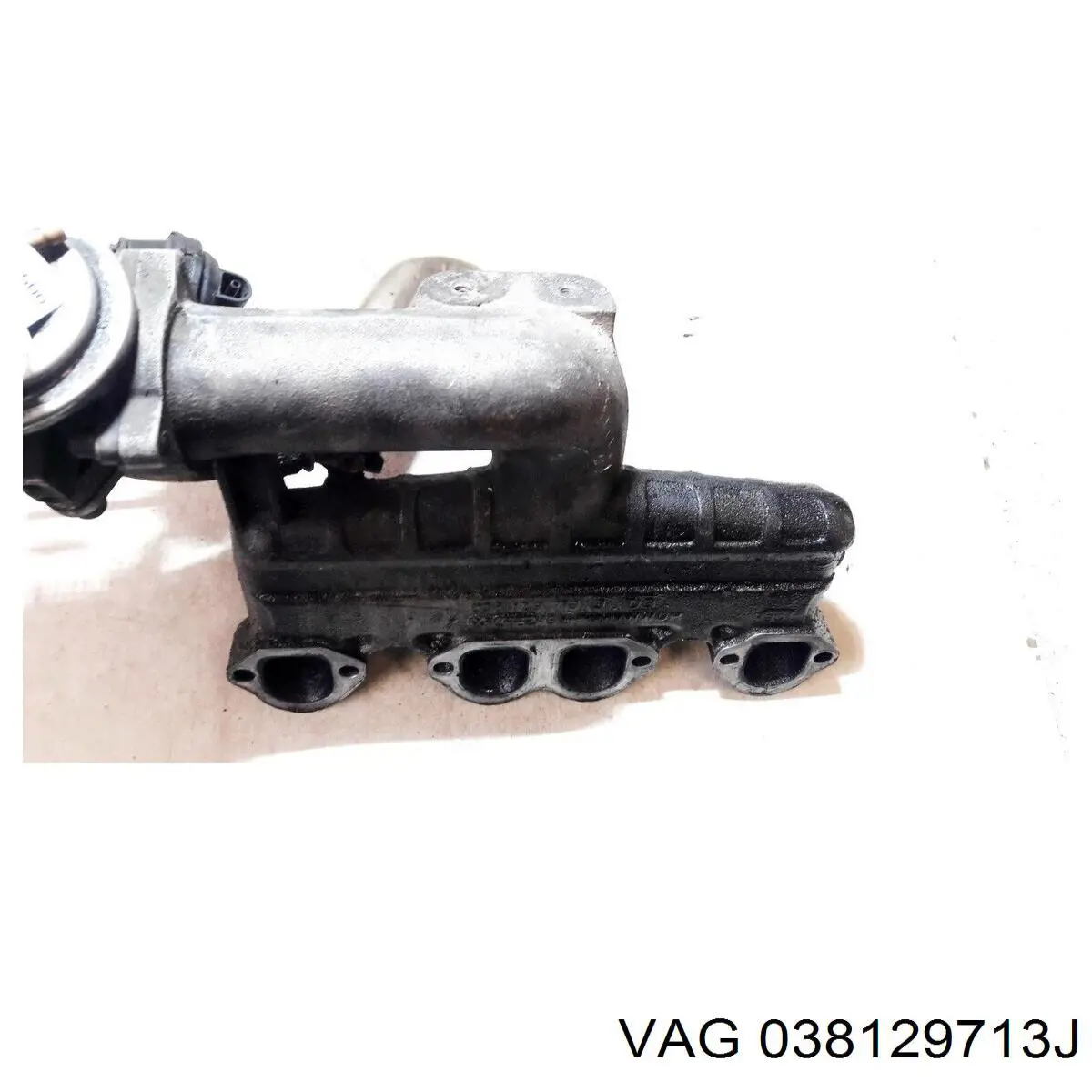 Tubo coletor de admissão Volkswagen Golf IV 1J1