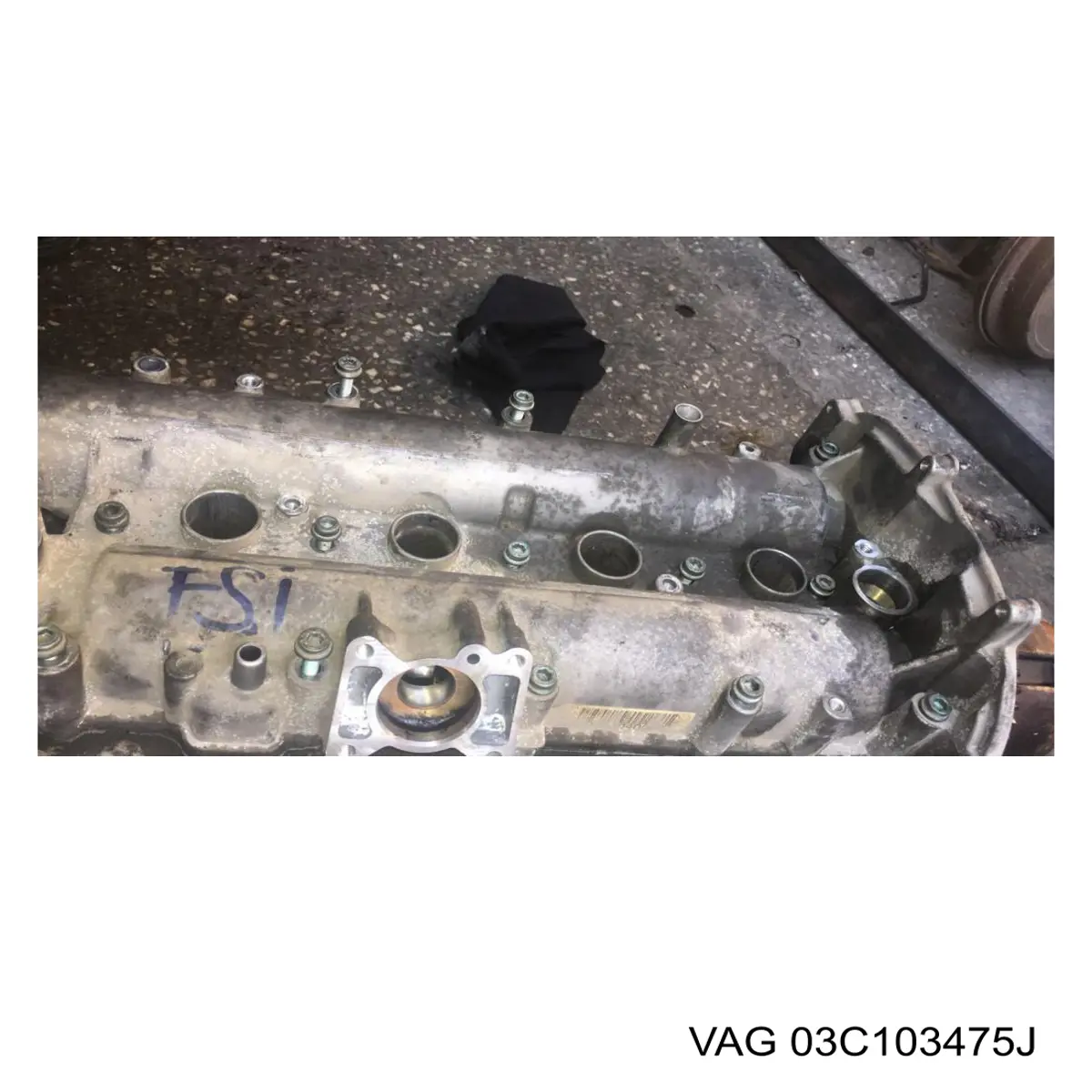 03C103475J VAG Tampa de válvulas