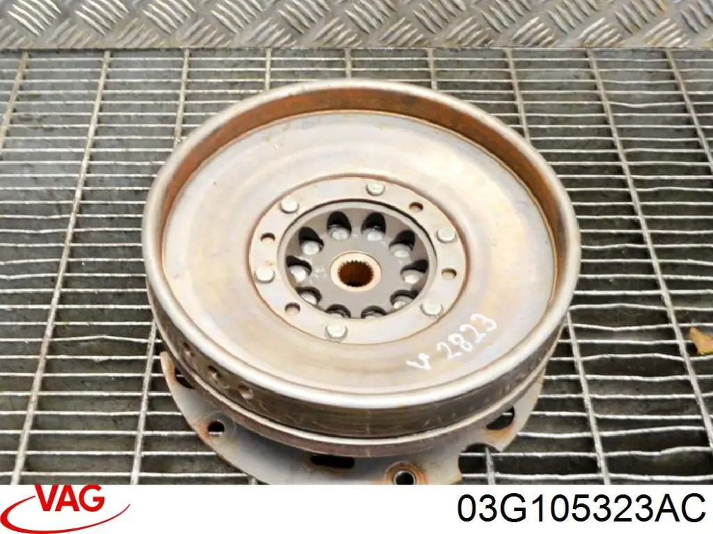 03G105323AC VAG Volante de motor