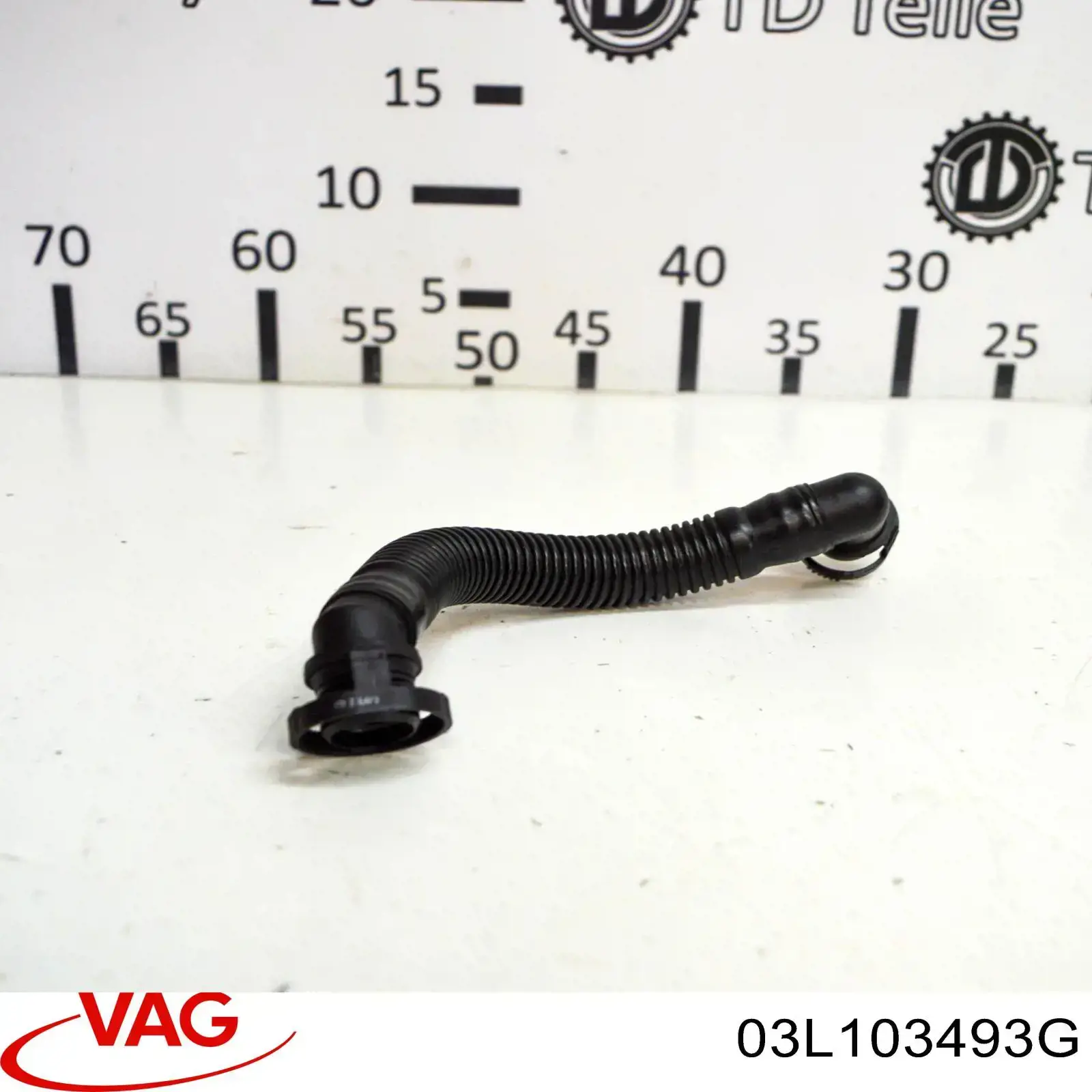 03L103493G VAG Cano derivado de ventilação de cárter (de separador de óleo)