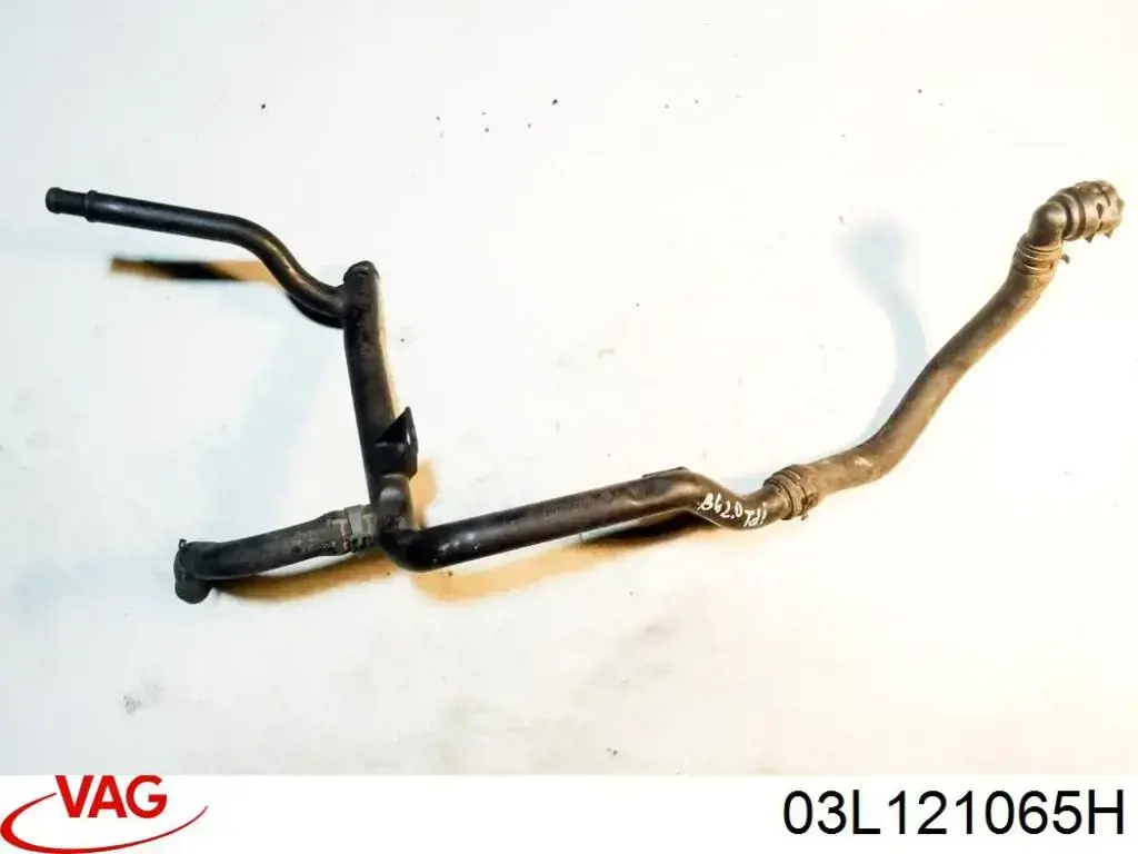 03L121065H VAG Mangueira (cano derivado) do sistema de esfriamento