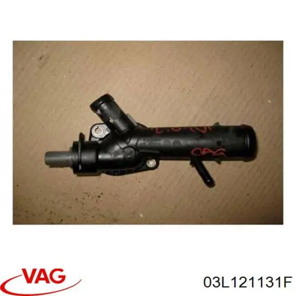 03L121131F VAG Flange do sistema de esfriamento (união em T)
