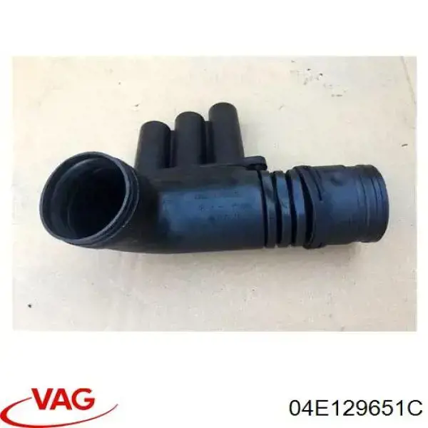 04E129651C VAG Cano derivado de ar, saída de filtro de ar