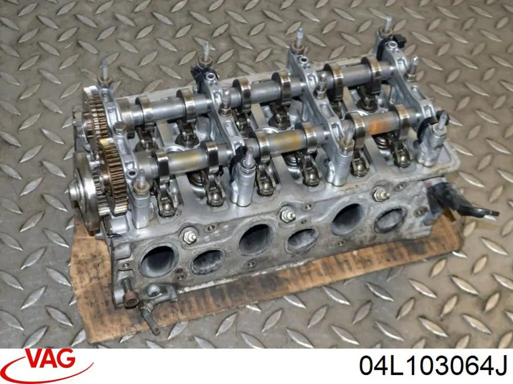 04L103064J VAG Cabeça de motor (CBC)