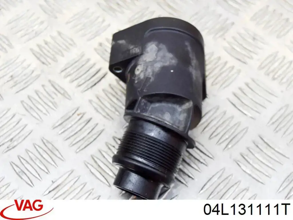 04L131111T VAG Tubo (mangueira) de fornecimento de óleo de turbina