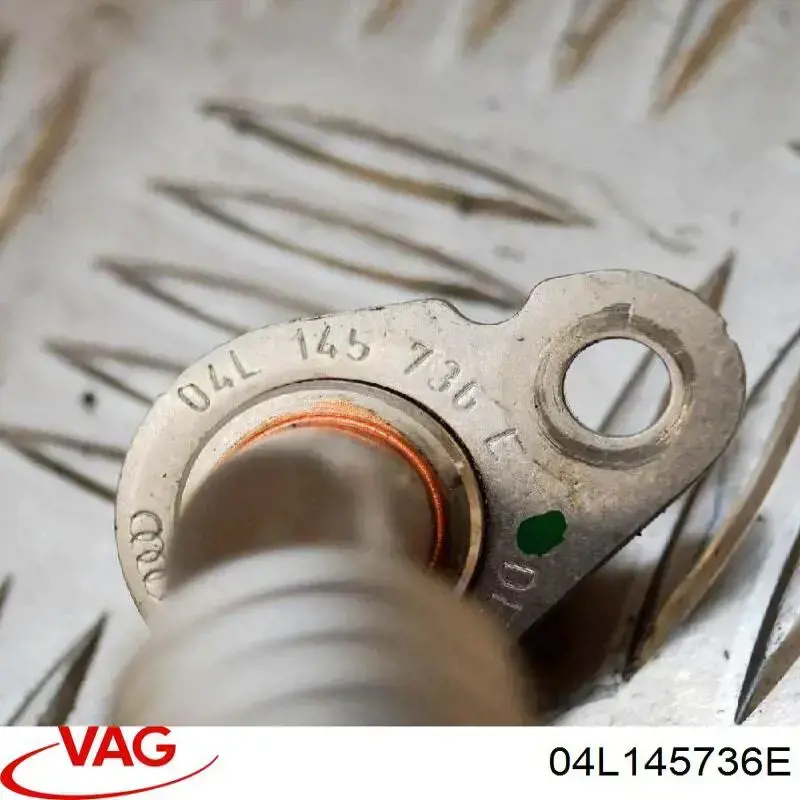 04L145736E VAG Tubo (mangueira) de derivação de óleo de turbina