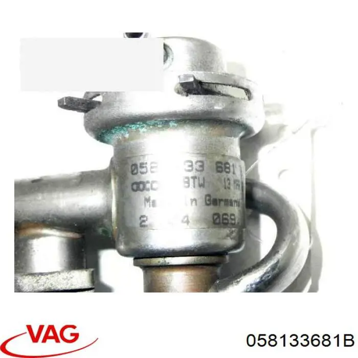 058133681B VAG Distribuidor de combustível (rampa)