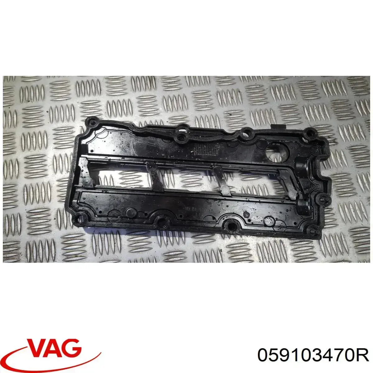 Compre 059103470R VAG Tampa de válvulas direita