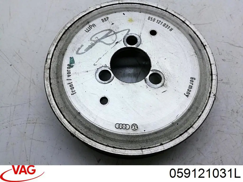059121031L VAG Polia da bomba de água