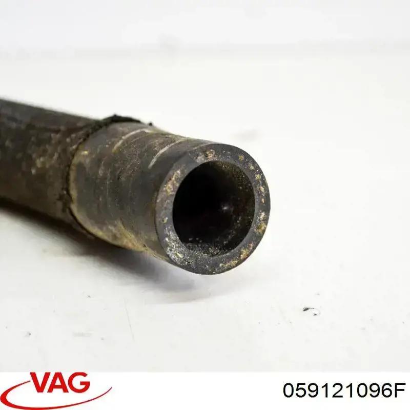 059121096F VAG Mangueira (cano derivado) do sistema de esfriamento