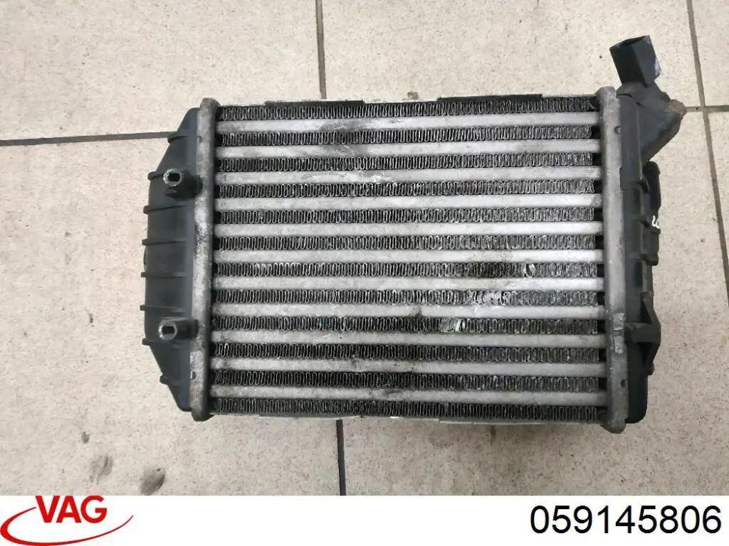 Compre 059145806 VAG Radiador de intercooler