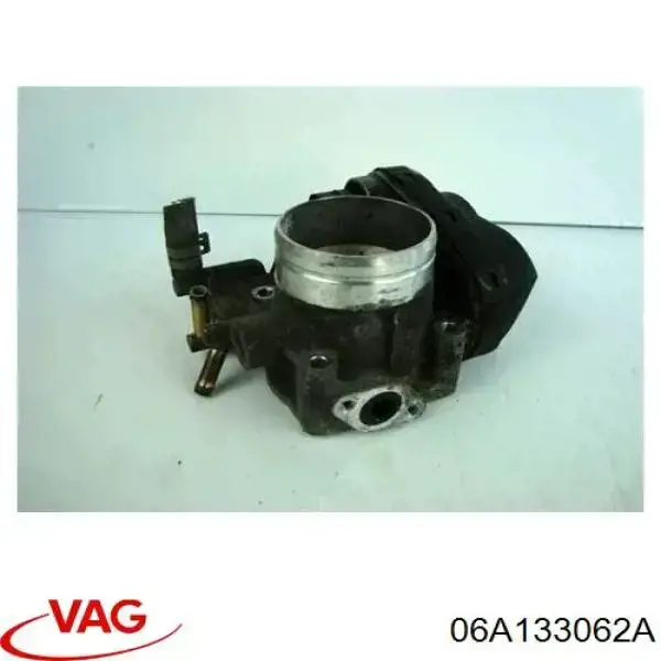 06A133062A VAG Válvula de borboleta montada