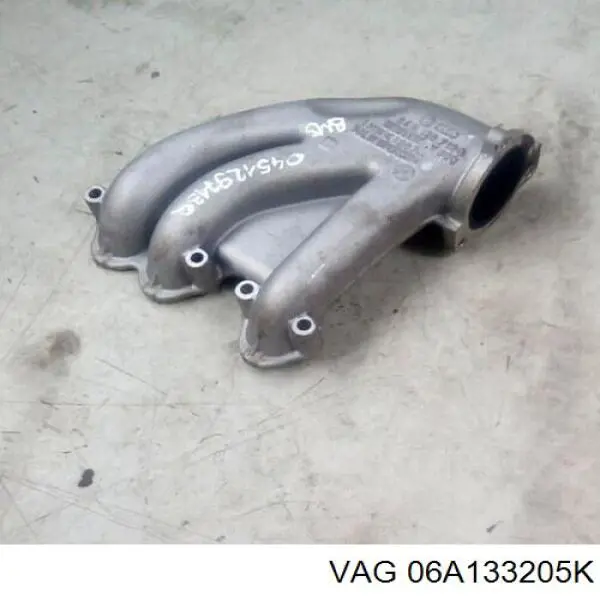 Tubo coletor de admissão superior VAG 06A133205K preço, a partir de 694,43 USD