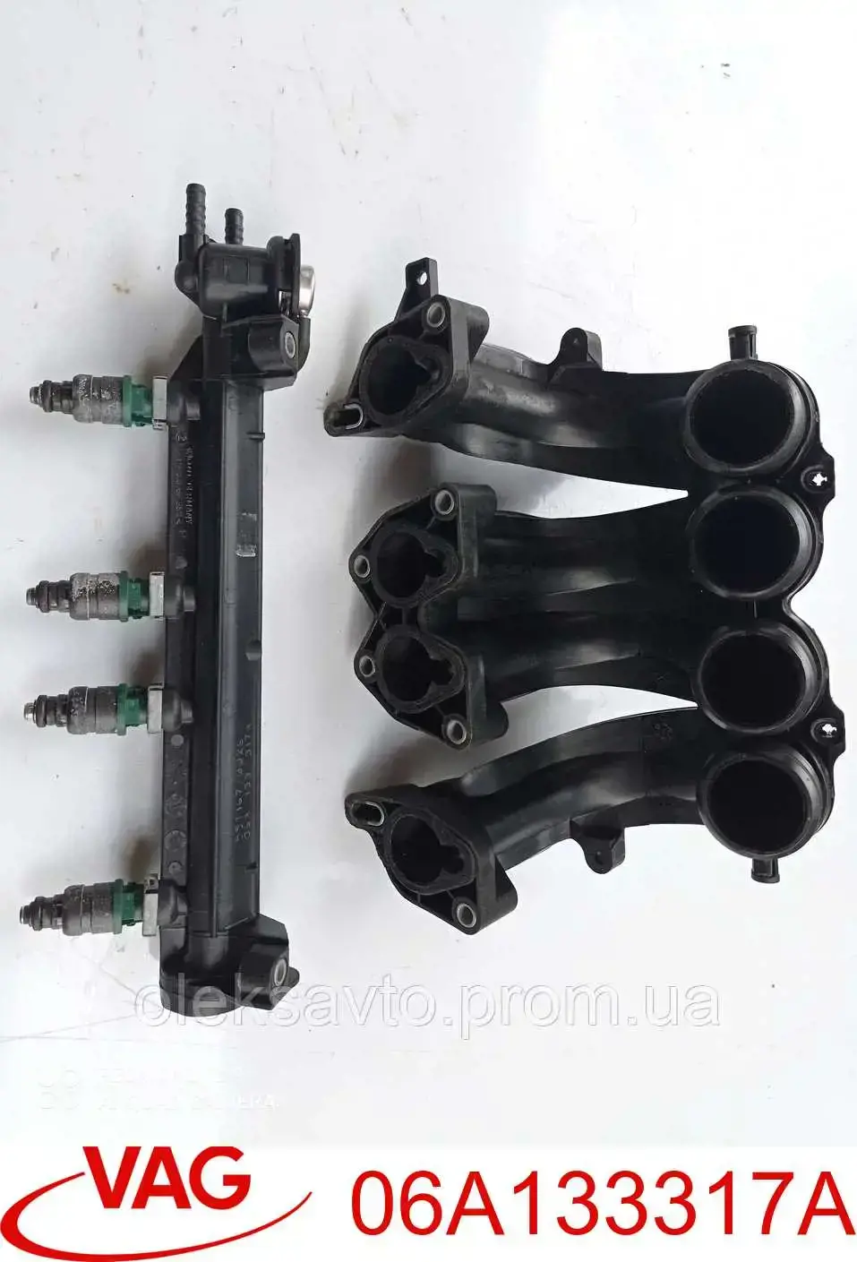 06A133317A VAG Distribuidor de combustível (rampa)