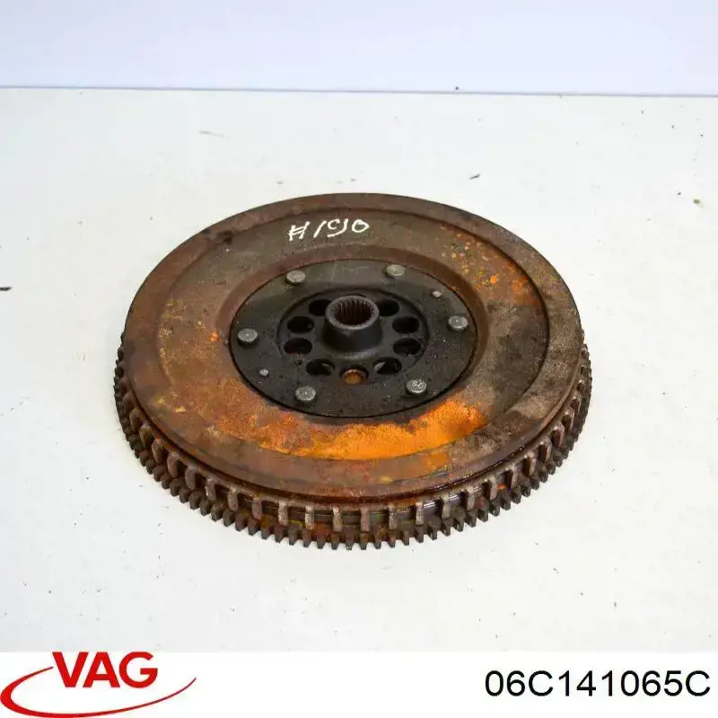 Compre 06C141065C VAG Volante de motor