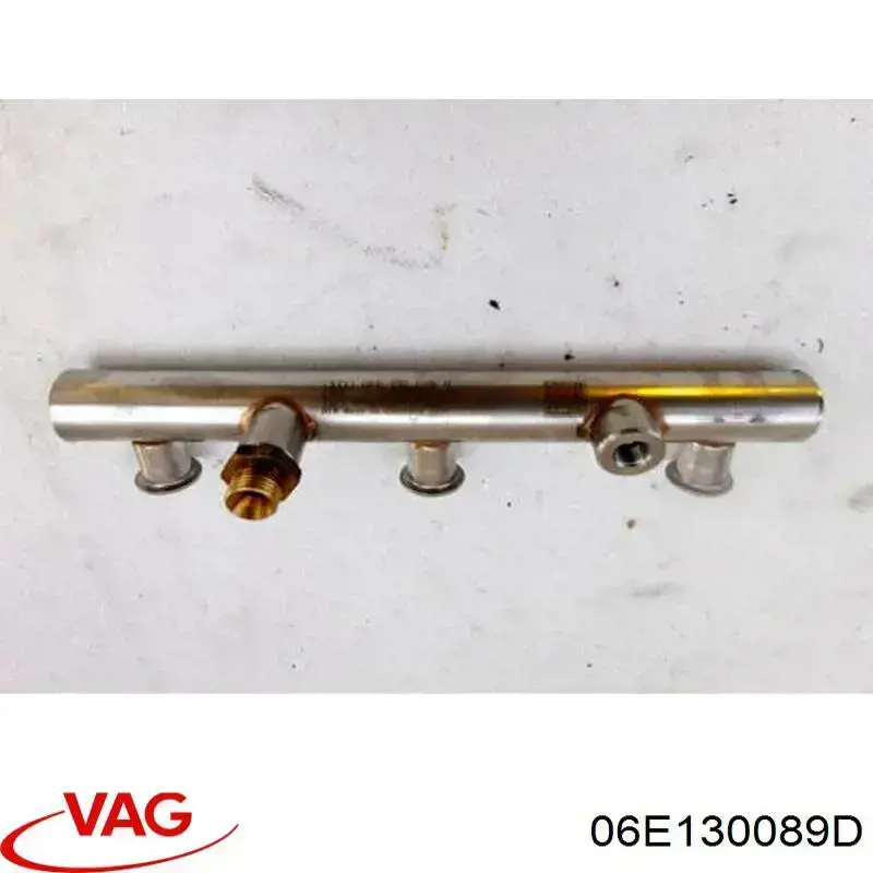 06E130089D VAG Distribuidor de combustível (rampa) esquerdo