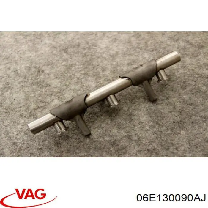 Compre 06E130090AJ VAG Distribuidor de combustível (rampa) direito