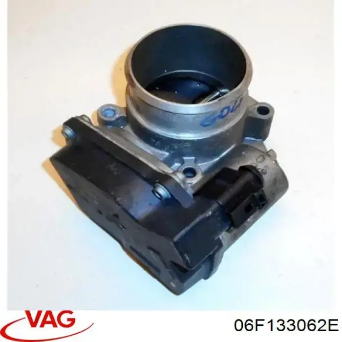 06F133062E VAG Válvula de borboleta montada