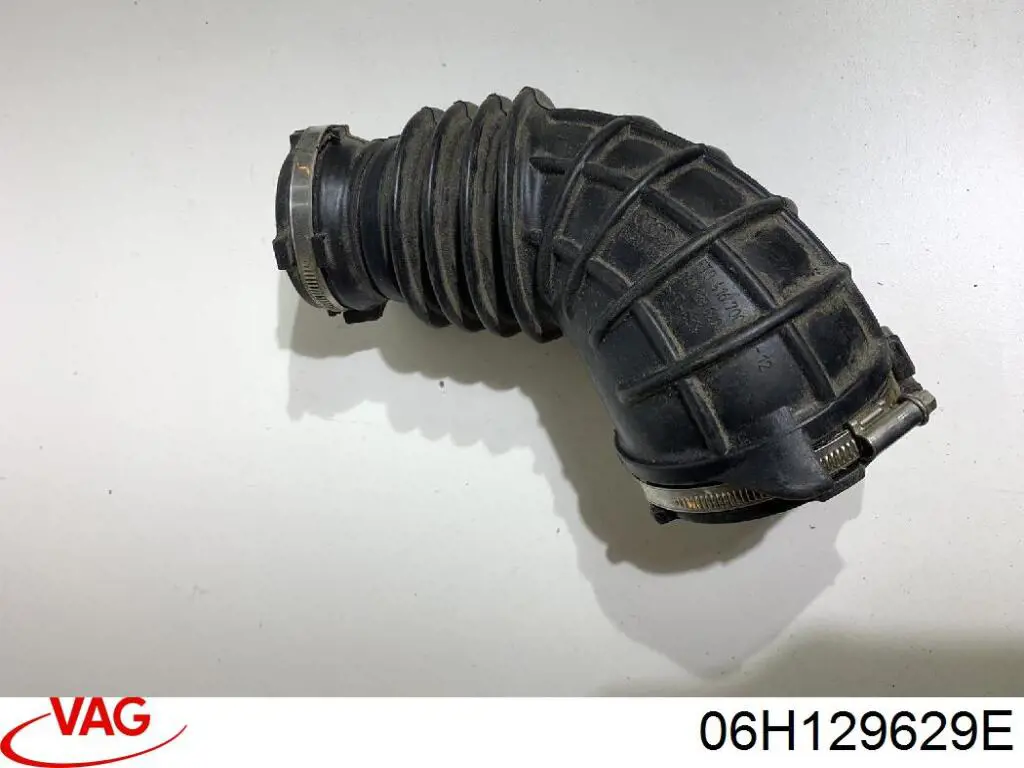 06H129629E VAG Cano derivado de ar, saída de filtro de ar