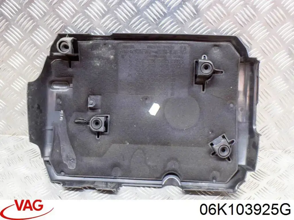 Compre 06K103925BN VAG Tampa de motor decorativa