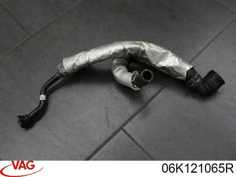Compre 06K121065R VAG Mangueira (cano derivado) do sistema de esfriamento