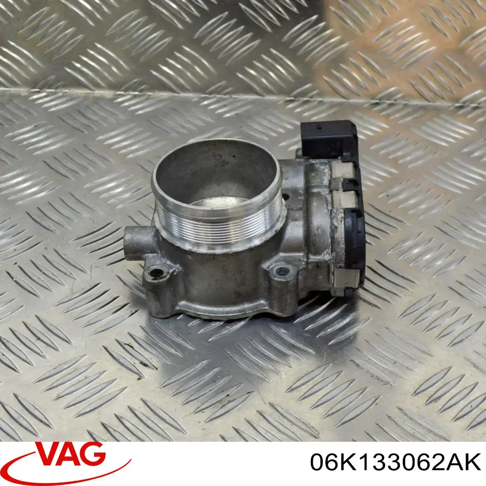 Compre 06K133062AK VAG Válvula de borboleta montada