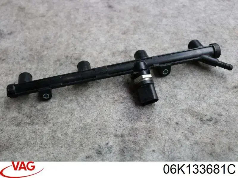 Distribuidor de combustível (rampa) VAG 06K133681C preço, a partir de 105,56 USD