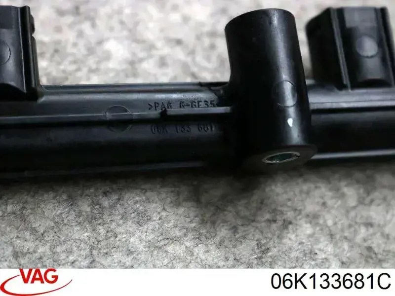 Compre 06K133681C VAG Distribuidor de combustível (rampa)