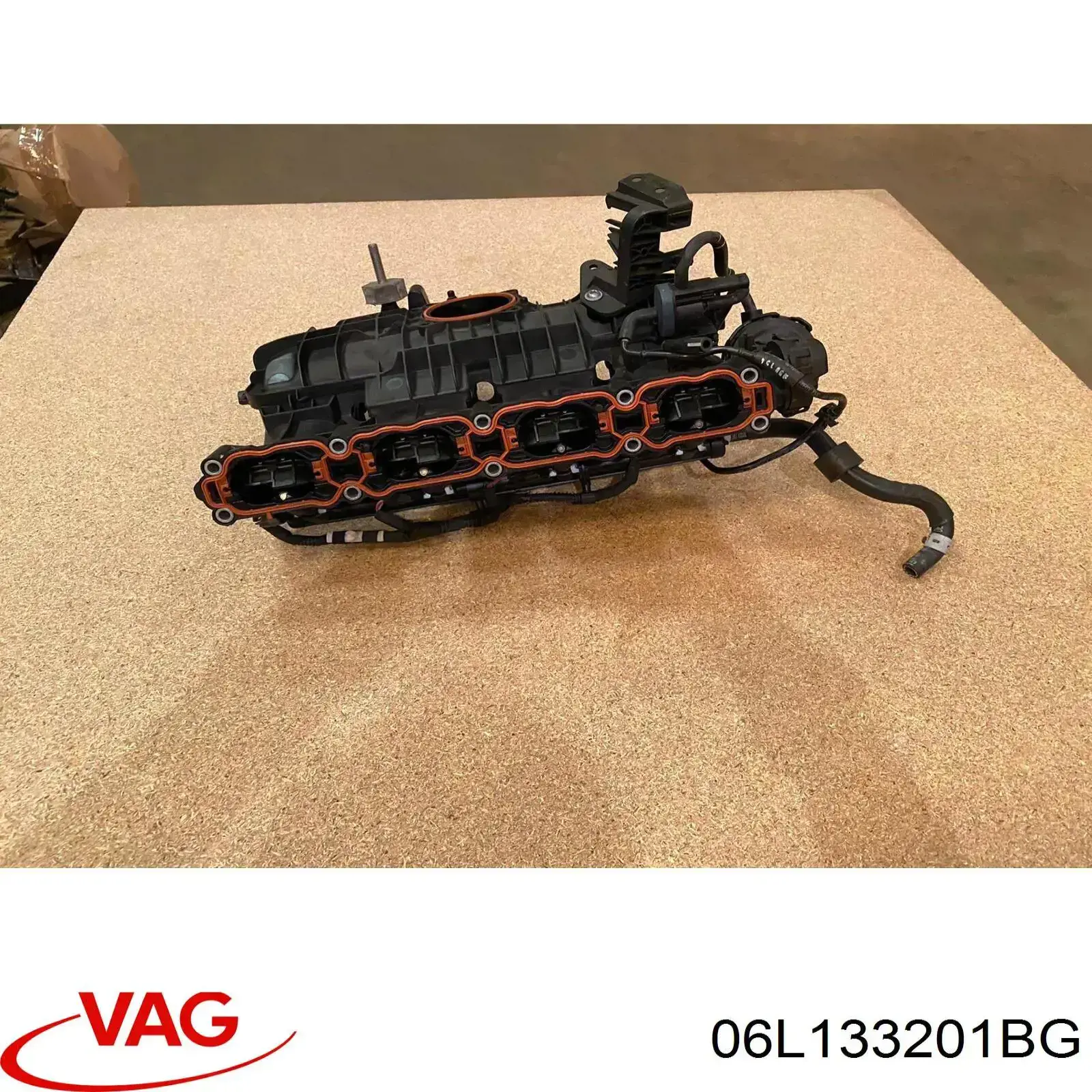 06L133201BG VAG Tubo coletor de admissão