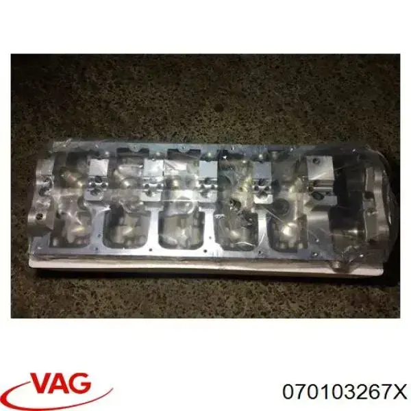 070103267X VAG Cabeça de motor (CBC)