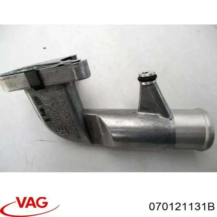 Compre 70121131B VAG Flange do sistema de esfriamento (união em T)