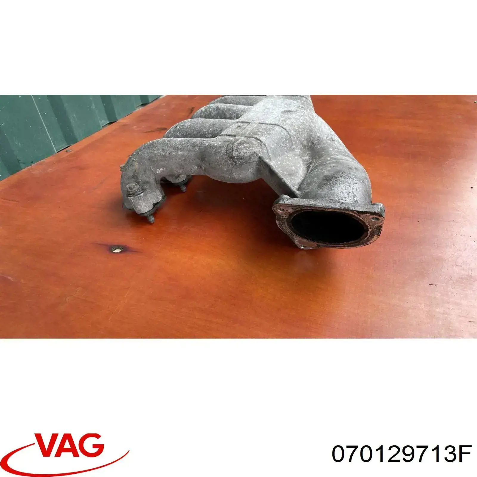 Compre 070129713F VAG Tubo coletor de admissão