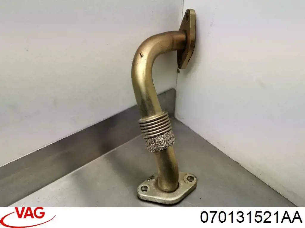 Cano derivado do sistema de recirculação dos gases de escape EGR VAG 070131521AA preço, a partir de 139,10 USD