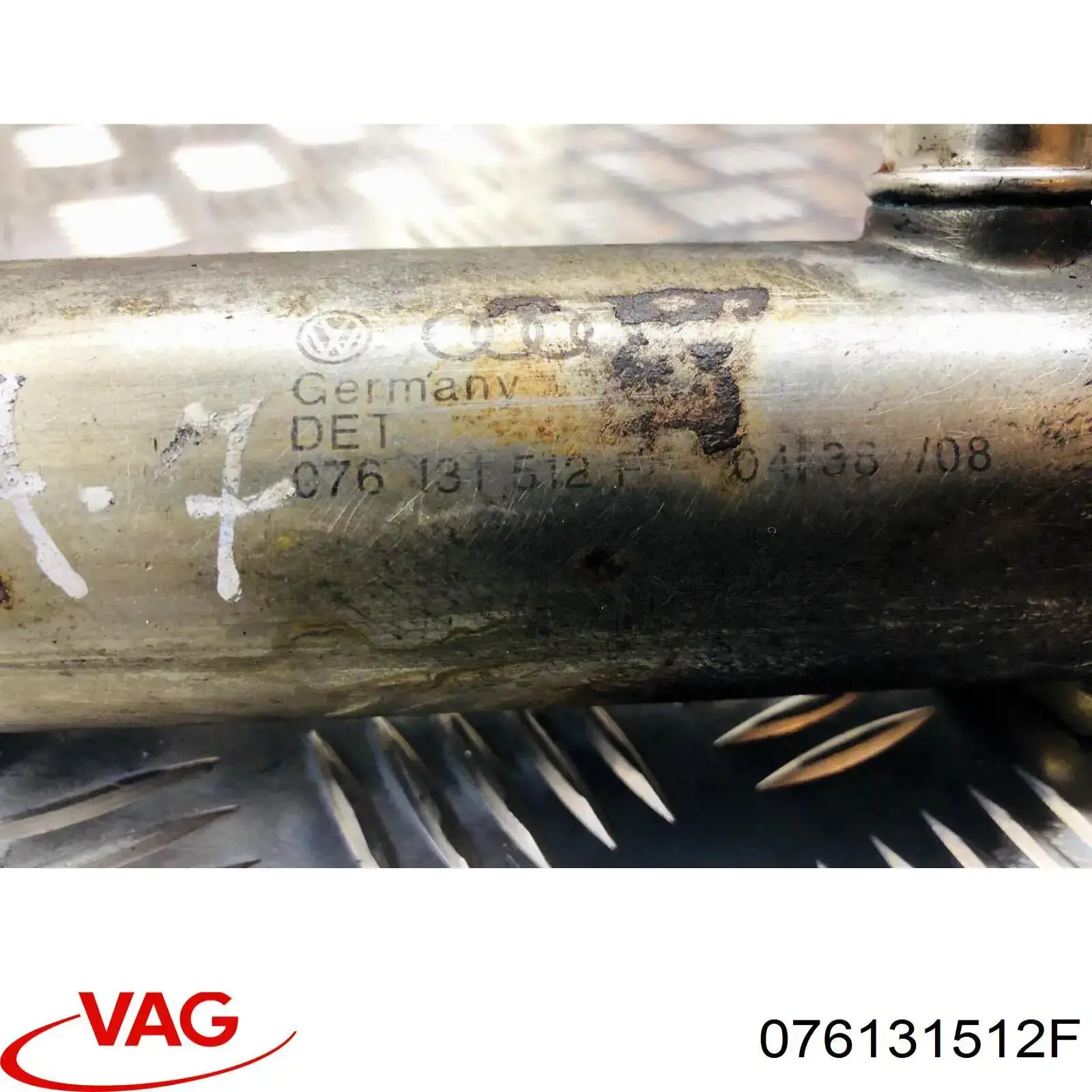 076131512F VAG Radiador do sistema EGR de recirculação dos gases de escape
