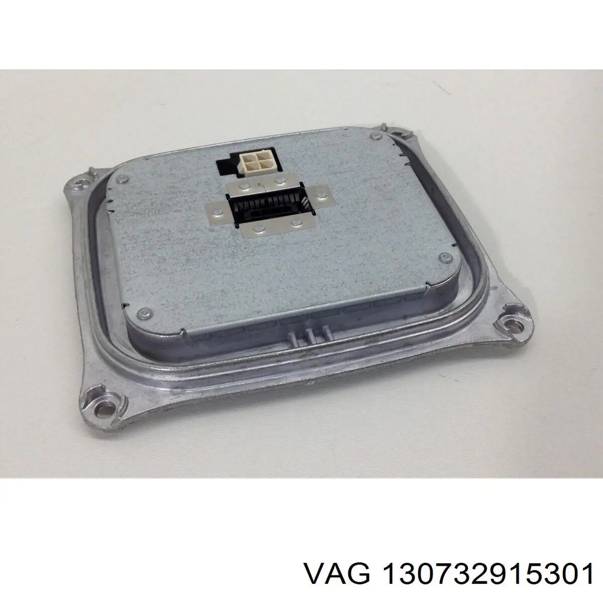 Compre 130732915301 VAG Xénon, unidade de controlo