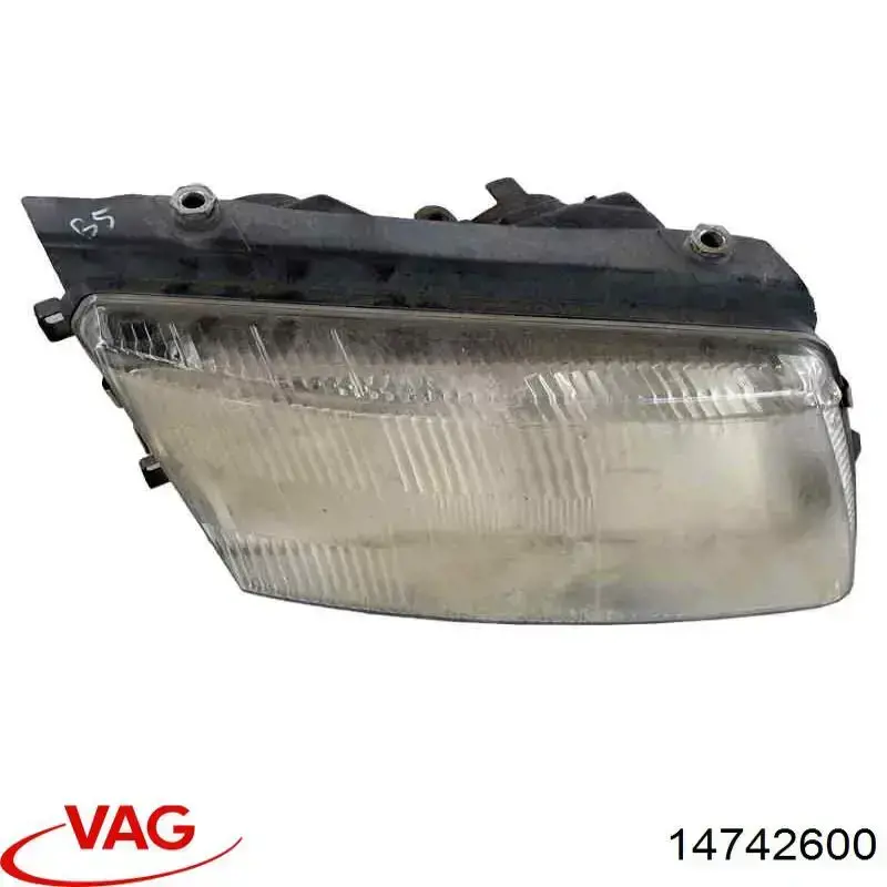 14742600 VAG Luz direita