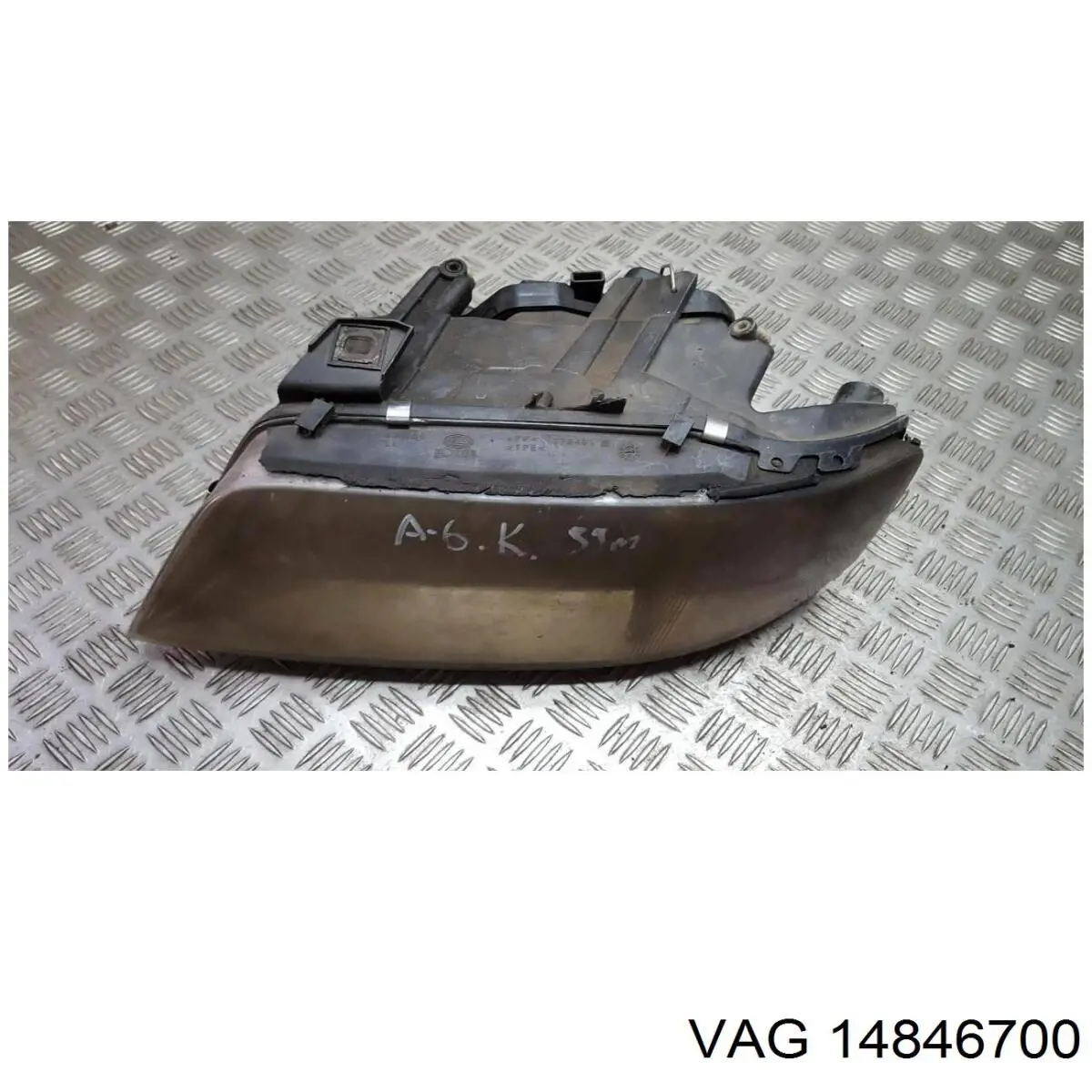 Luz esquerda VAG 14846700 preço, a partir de 107,45 USD