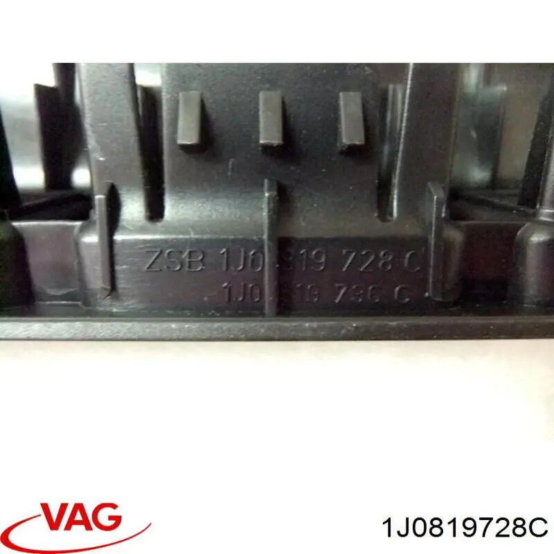 1J0819728C VAG Grelha de ventilação de salão no "painel de instrumentos"